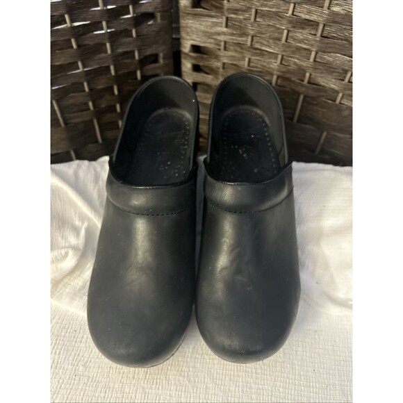 Dansko Professional Black Stapled Leather Clogs Wood Look Women's EU 39/US 8-8.5 - Picture 2 of 10